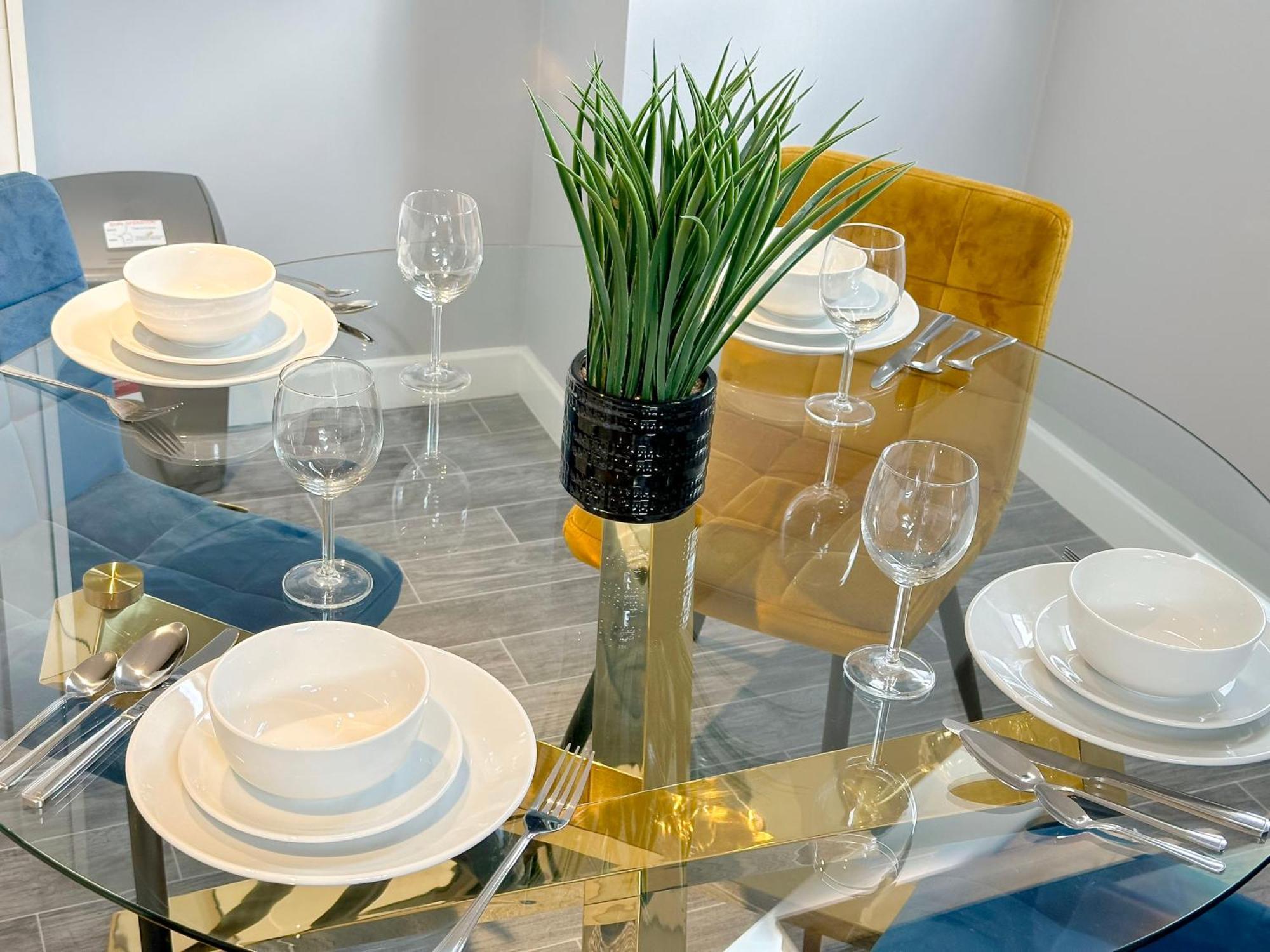 Luxury Boutique Apartments Block Free Street Parking Hounslow Dış mekan fotoğraf