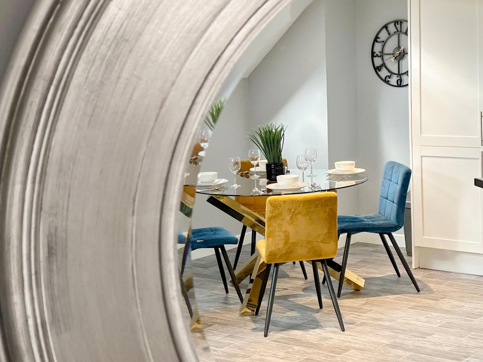Luxury Boutique Apartments Block Free Street Parking Hounslow Dış mekan fotoğraf